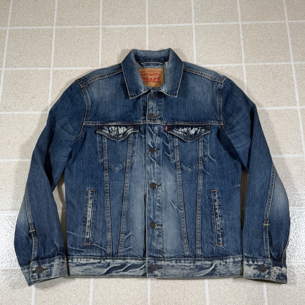 VTG Levis Strauss Signature  Denim Trucker Jacket  Mens Medium Blue